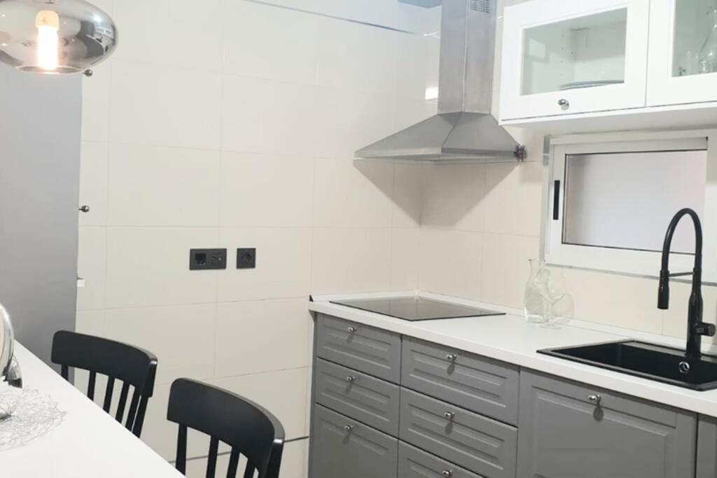 Apartamento Tranquilo Понферрада Екстер'єр фото